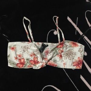 Floral Tie Front Crop Top